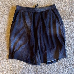 Black/gray gym shorts size L